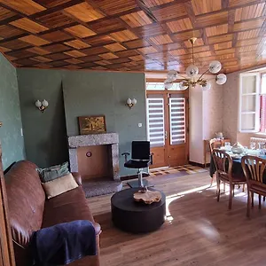 Maison La Vie De L'aubrac - Lo Bel Peis , Saint-Symphorien-de-Thenieres France